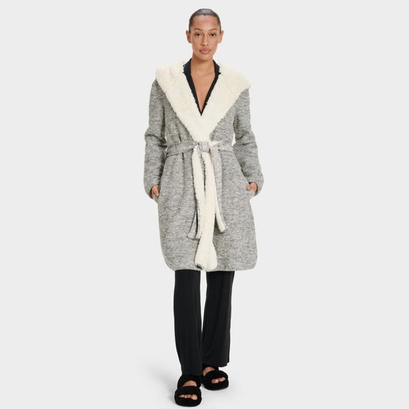 NWT UGG WOMEN'S HOODED REVERISBLE PLUSH BATH ROBE‎ GRAY HEATHER - Picture 1 of 7